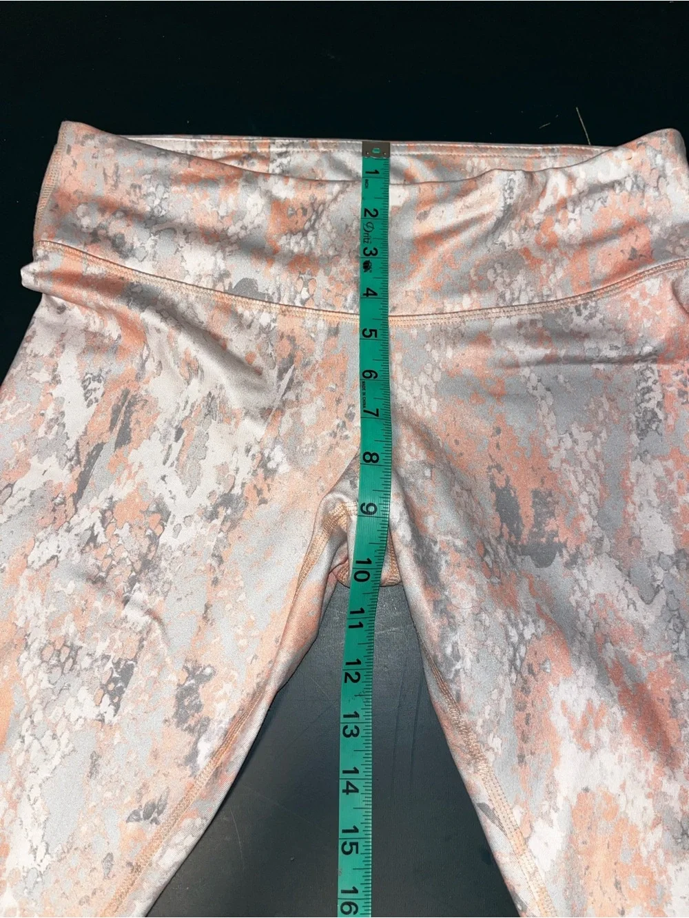 ALO Yoga Full-Length Leggings Pink Animal Print Size Small Euc